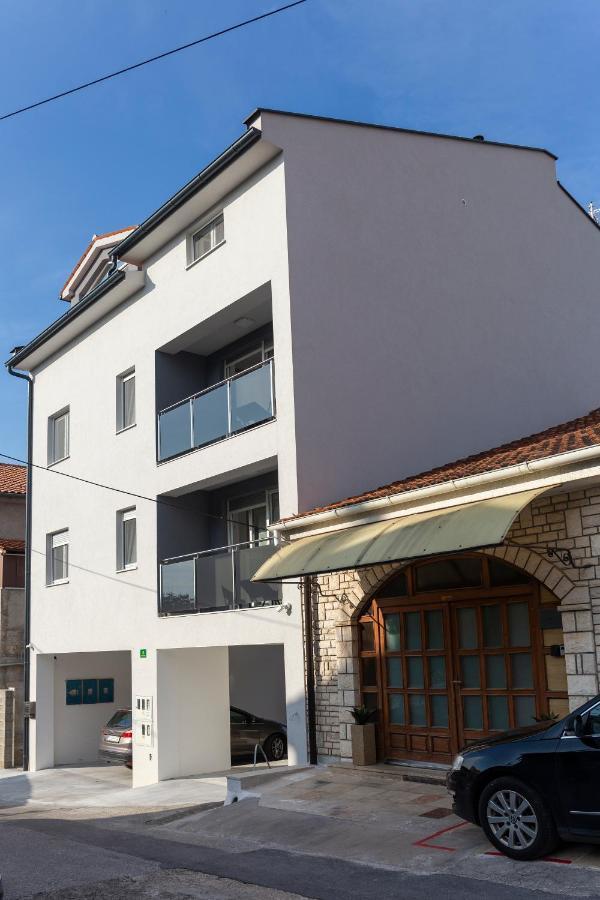 City Apartments Silver بولا المظهر الخارجي الصورة