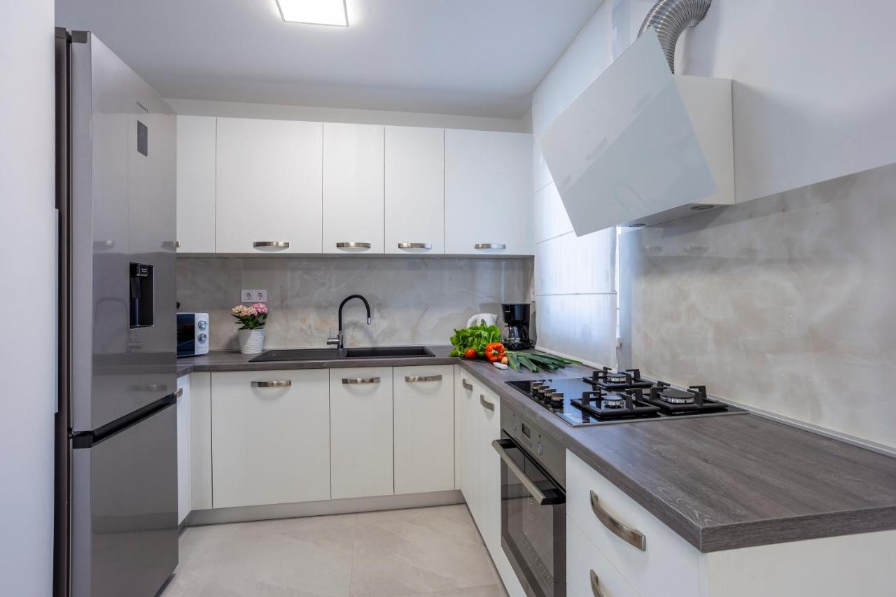 City Apartments Silver بولا المظهر الخارجي الصورة