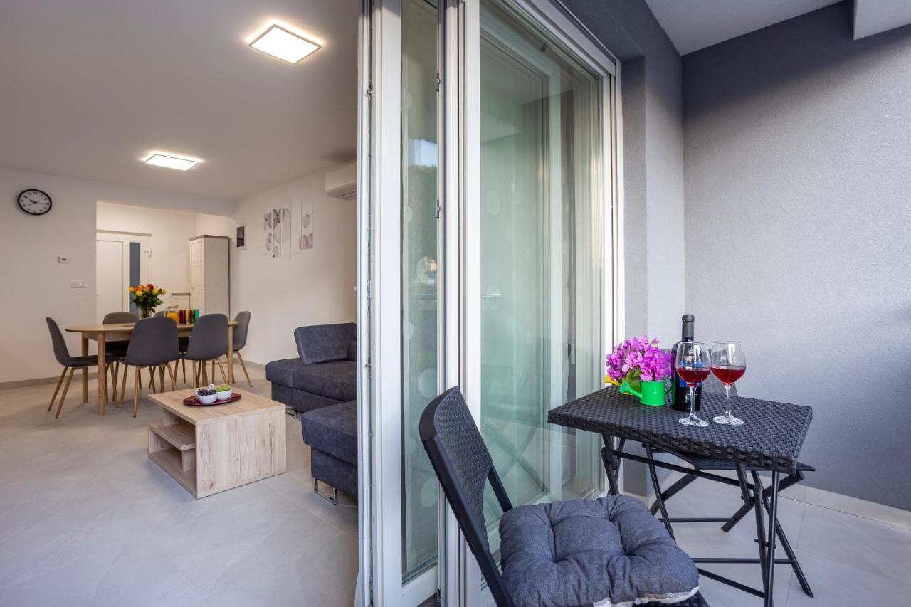 City Apartments Silver بولا المظهر الخارجي الصورة