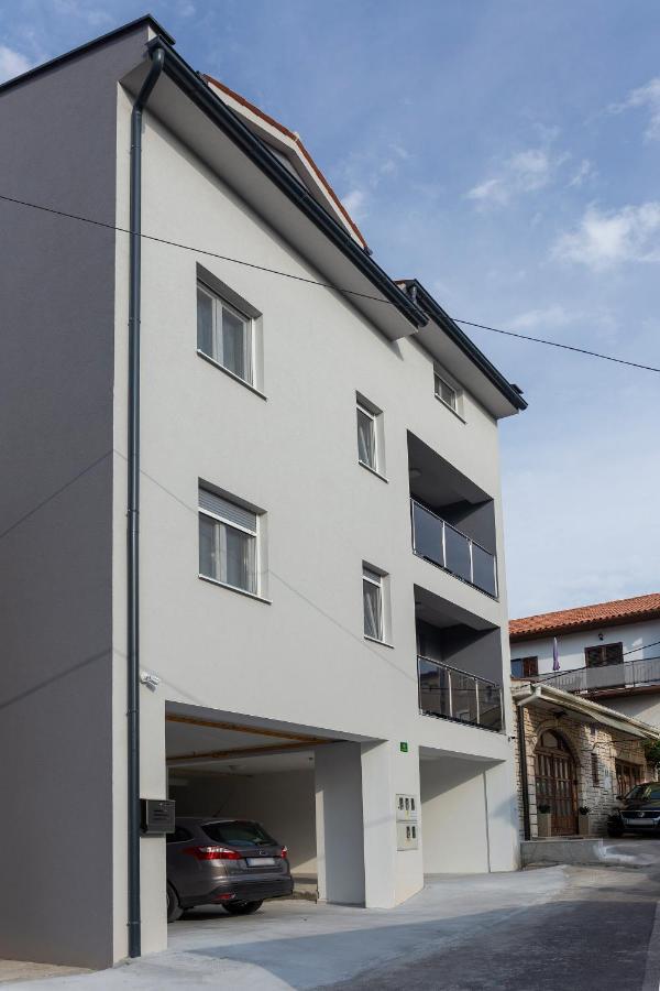 City Apartments Silver بولا المظهر الخارجي الصورة