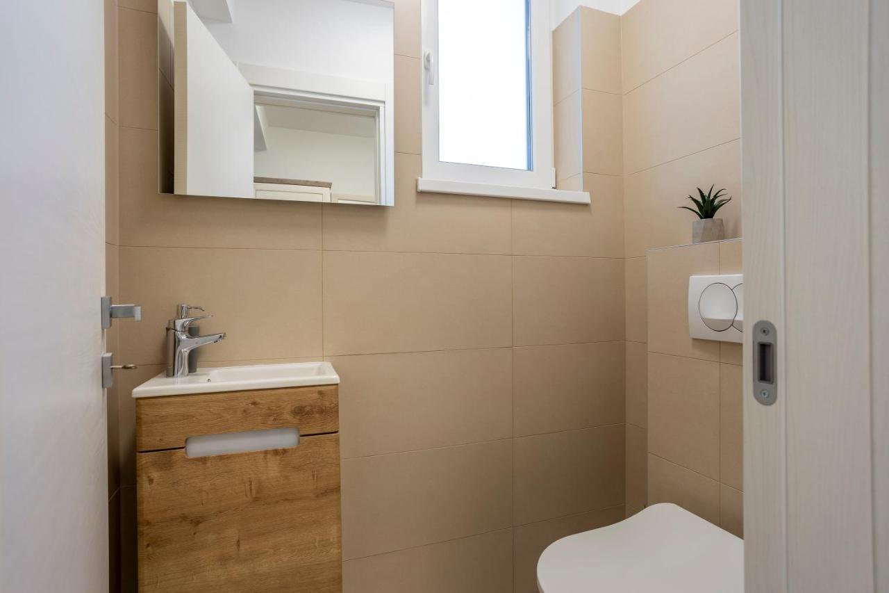 City Apartments Silver بولا المظهر الخارجي الصورة