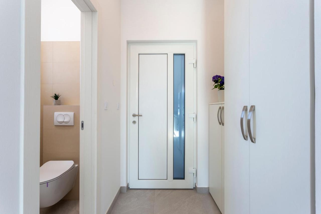 City Apartments Silver بولا المظهر الخارجي الصورة